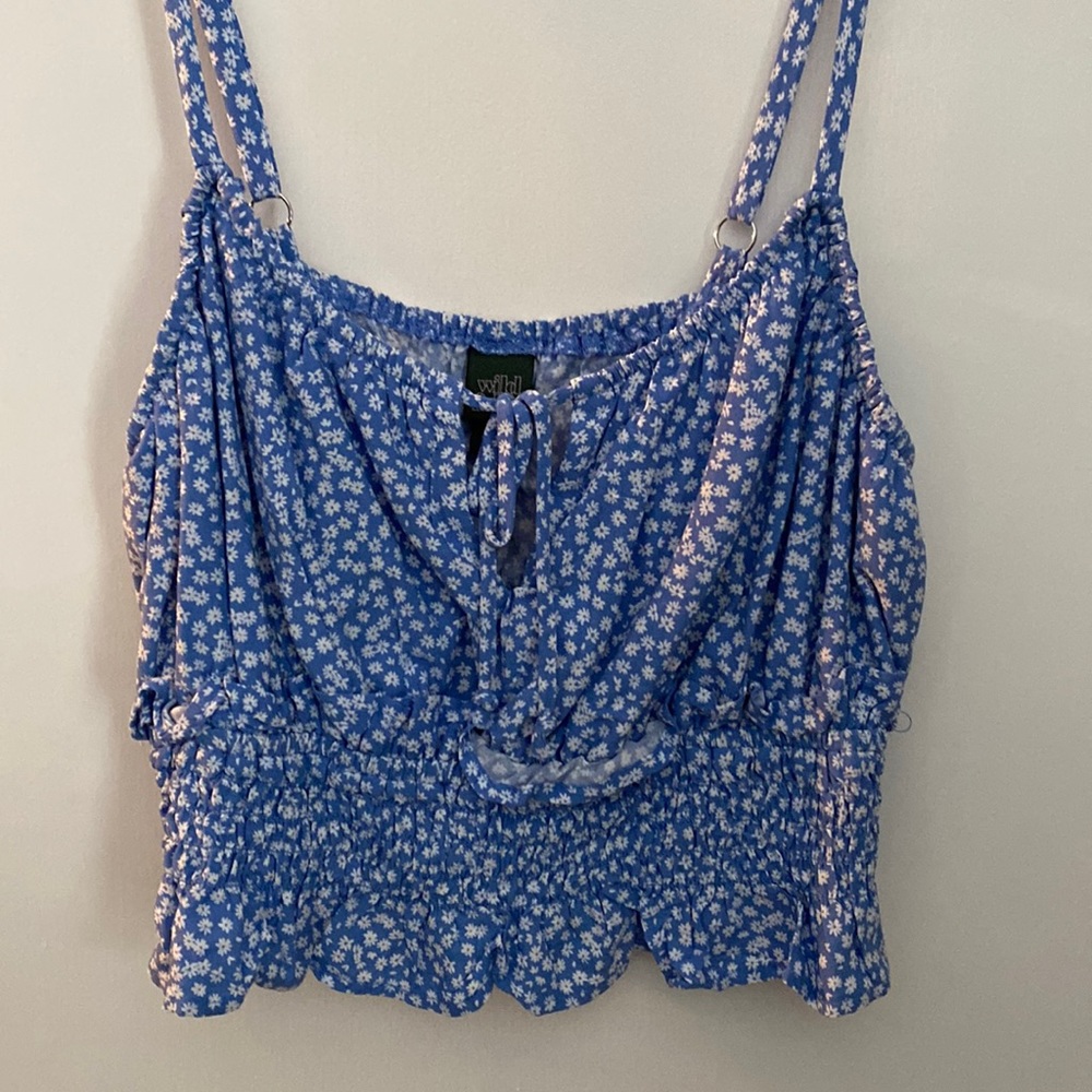 Wild fable Blue flower tank 💙🤍